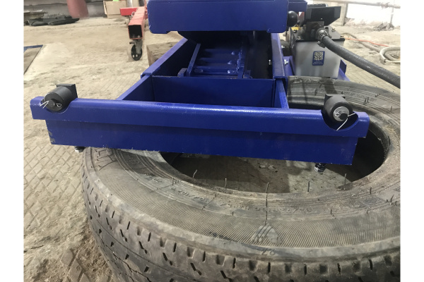 Гидравлическая траверса с пневмоприводом 2 т AE&T F2A