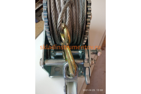 Ручная барабанная лебедка TOR ЛН-1200 (LHW) г/п 0,5 т, длина троса 20 м 113053