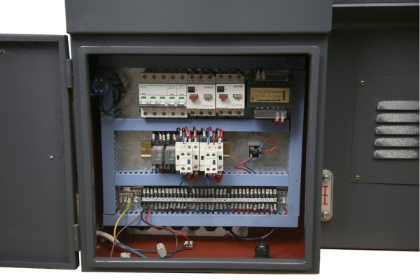 Ленточнопильный двухколонный станок MetalMaster MGH-400Z 18240