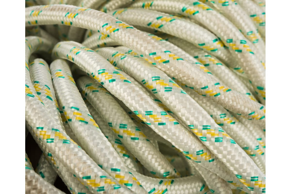 Плетеный 24-прядный капроновый фал с сердечником 10мм, бухта 100м, 1300кгс СИБРТЕХ Россия 93971 Плетеный 24-прядный капроновый фал с сердечником 10мм, бухта 100м, 1300кгс СИБРТЕХ Россия 93971