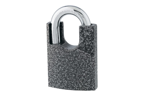 Навесной замок СИБРТЕХ защищенная дужка 60 мм 91638