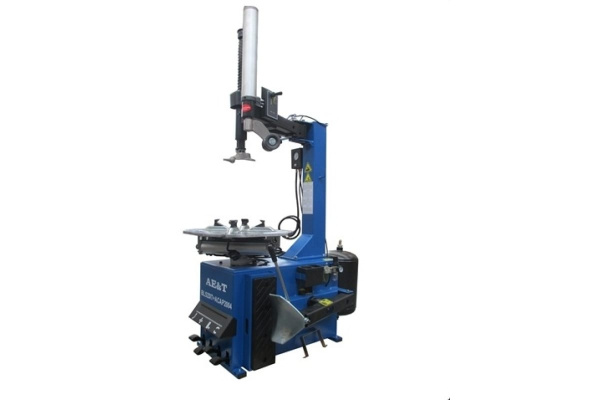 Шиномонтажный полуавтоматический станок с правой рукой и наддувом AE&T 220В M-201ВР1