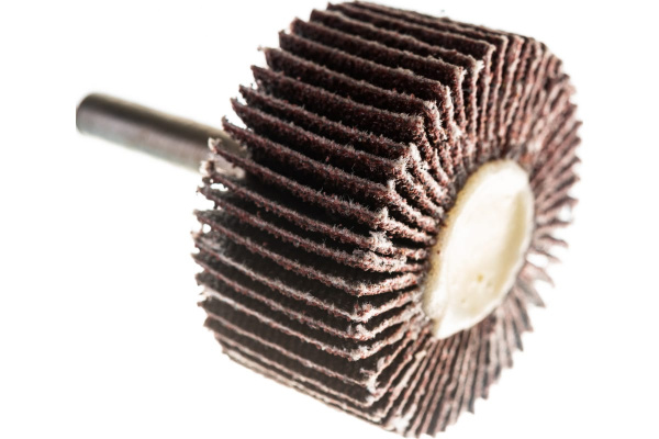 Круг лепестковый (40x20x6 мм; P 80) для дрели MATRIX 74167