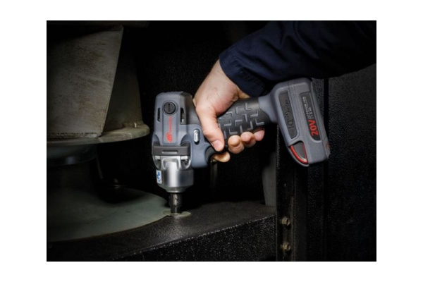 Аккумуляторный ударный гайковёрт Ingersoll Rand 1/4" W5131P-K22-EU