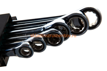 Набор накидных трещоточных ключей Jonnesway W68106S