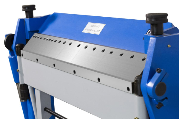 Листогибочный станок с ножным и ручным управлением Blacksmith PBB1020/2,5