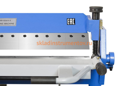 Листогибочный станок с ножным и ручным управлением Blacksmith PBB1020/2,5