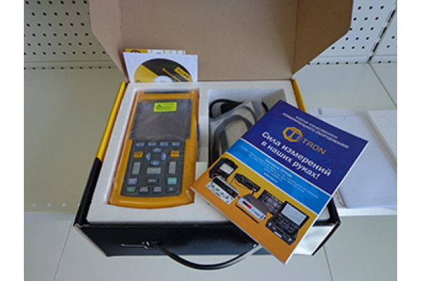 Промышленный осциллограф-мультиметр FLUKE 124/001S