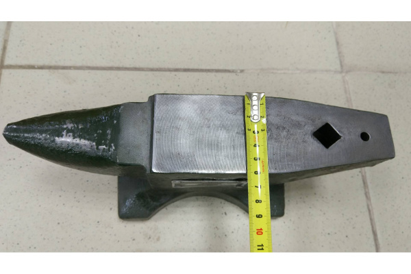 Кузнечная однорогая наковальня 10 кг Дело Техники 390110