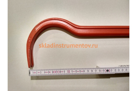 Кованый лом-гвоздодер 610х30х17 Центроинструмент 1444