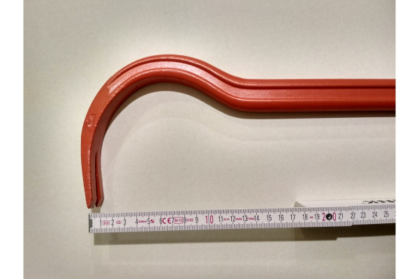 Кованый лом-гвоздодер 610х30х17 Центроинструмент 1444