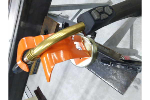 Держатель магнитный для горелок MIG/MAG QJ6028 Сварог 95921