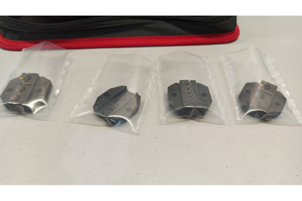 Ручные пресс-клещи КВТ СТК+4, 4 матрицы в сумке 75907