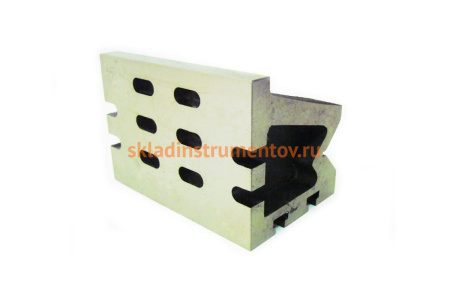 Уголок установочный с призмами 100х100х150 мм VISPROM 0019