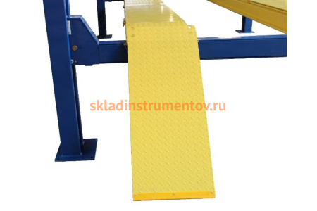 4-х стоечный подъемник для сход-развала с траверсой 380В AE&T F5.5-4