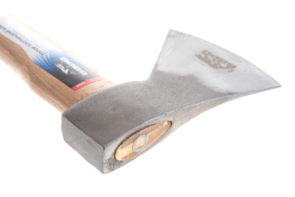 Плотницкий топор БАРС кованый, деревянная рукоятка, 600гр. 21652