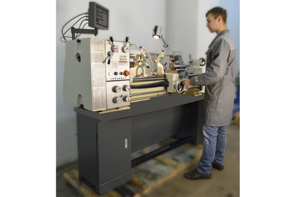 Токарно-винторезный станок MetalMaster X3270 16282 (220 В)