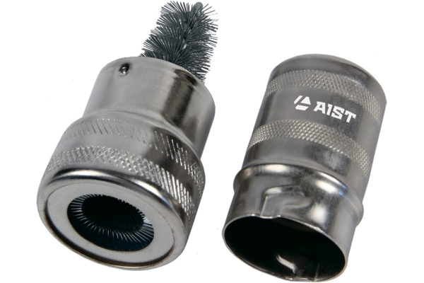 Металлическая корщетка для зачистки клемм АКБ AIST 00-00004223