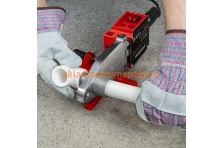 Сварочный аппарат для пластиковых труб QUATTRO ELEMENTI ST-2000 2000 Вт, насадки 20-63 мм 793-350