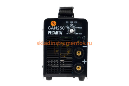 Инверторный сварочный аппарат в кейсе Ресанта САИ 250 Инверторный сварочный аппарат в кейсе Ресанта САИ 250