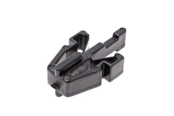 Клипса пластиковая автомобильная для кожуха радиатора 200шт. JTC RD07