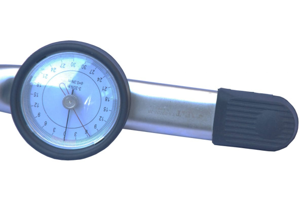 Динамометрический ключ со шкалой индикации AE&T 0-30Nm 3/8" TA-B2030-38