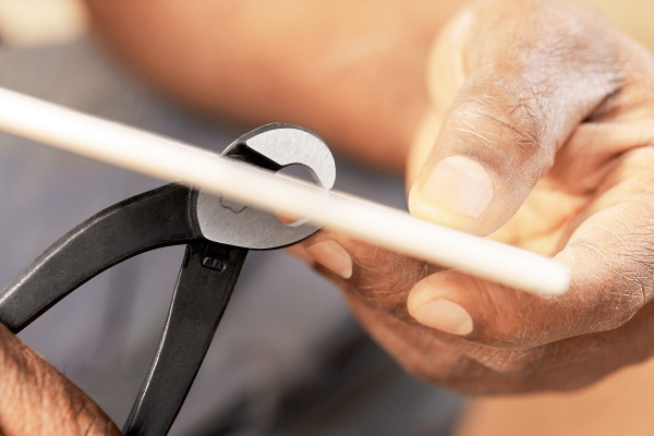 Клещи для пробивания кафельной плитки Knipex KN-9100200SB