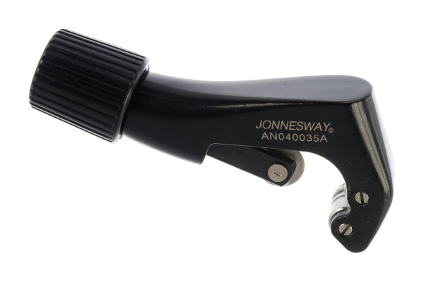 Труборез 1/8"-1,1/8" (4-28MM) Jonnesway AN040035A