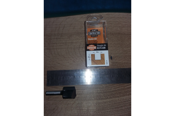 Фреза концевая пазовая Contractor (22x20x51 мм; Z2+1; RH; S 8х31 мм) CMT K174-220