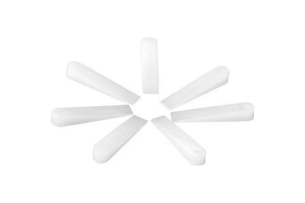 Клинья для кладки плитки, 100 шт, 30х6х5 мм СИБРТЕХ 88028