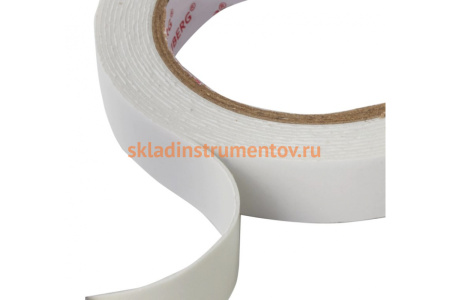 Клейкая двухсторонняя лента BRAUBERG 19 мм х 3,5 м, на вспененной основе, 1 мм, прочная 228326