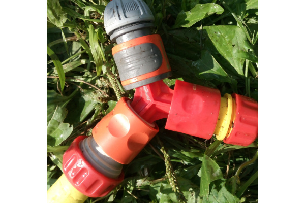 Тройник из ударопрочной пластмассы GRINDA 8-426339_z01