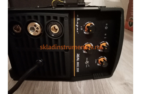 Сварочный инвертор Сварог MIG 200 REAL N24002N Black маска+краги 95883