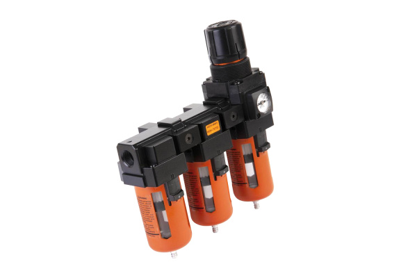 Модульная группа с тремя влаго-маслоотделителями и регулятором давления WIEDERKRAFT WDK-70733