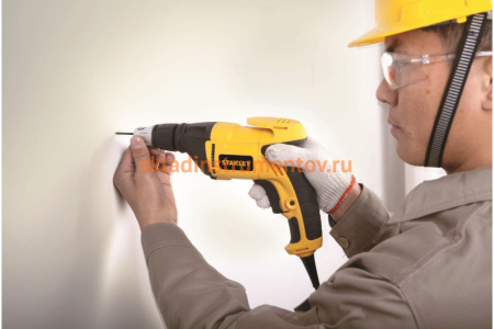 Сетевой шуруповерт Stanley STDR5206