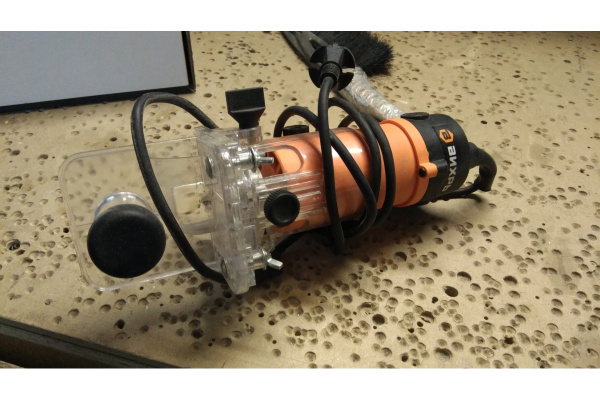 Кромочный фрезер Вихрь ФМ-470К 72/13/3 Кромочный фрезер Вихрь ФМ-470К 72/13/3