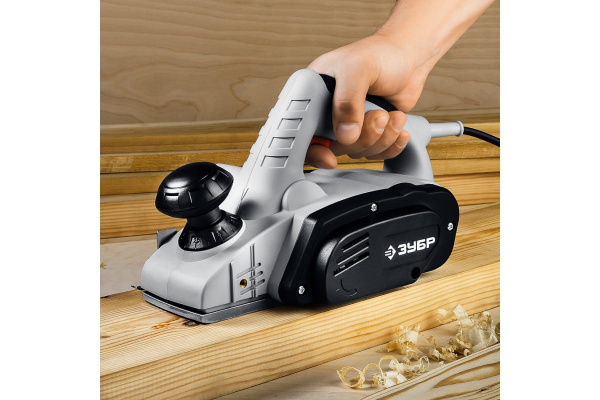 Рубанок ЗУБР ЗР-950-82