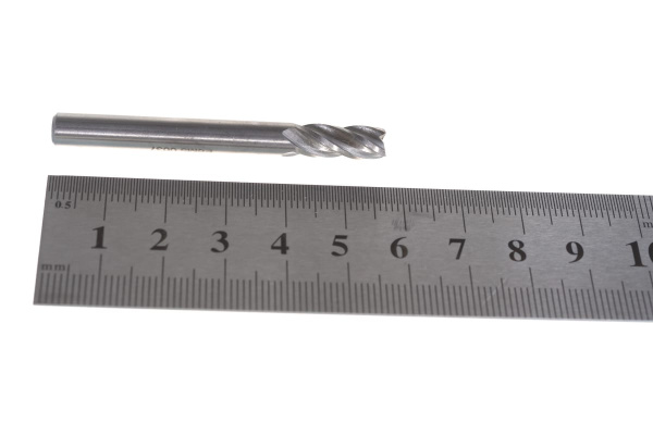 Фреза концевая (6 мм; z=4; Р6М5) HORTZ 351907