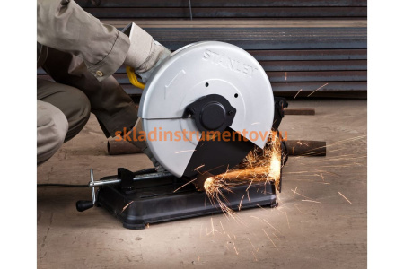 Монтажная пила Stanley STSC2135
