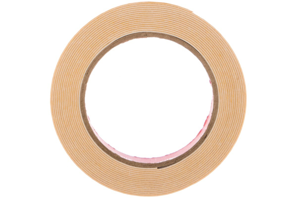 Монтажная клейкая лента на вспененной основе КУРС белая, 15мм х 5м 11783