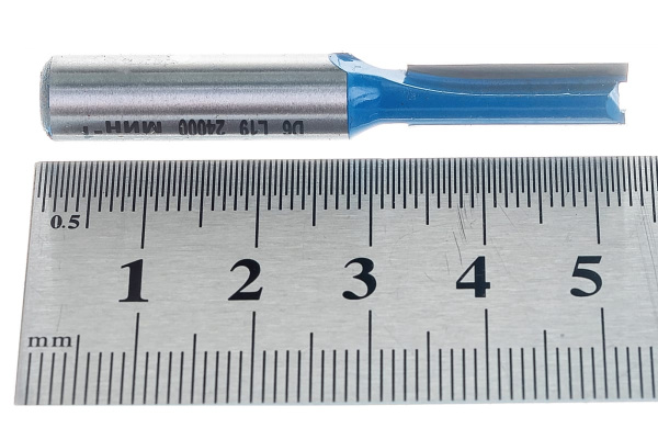 Фреза пазовая прямая ПРОФЕССИОНАЛ (6х19х50 мм; хвостовик 8 мм) Зубр 28753-6-19