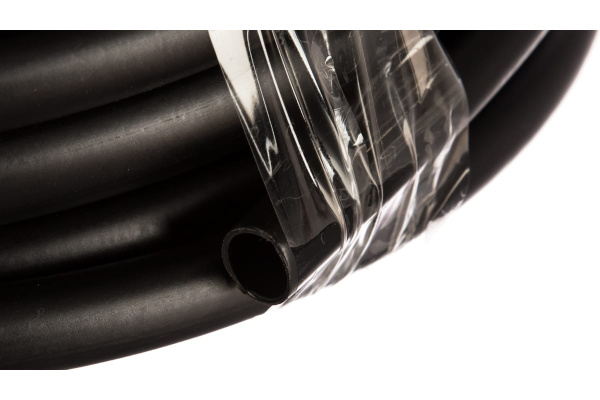 Магистральный шланг для систем капельного полива GRINDA 20 м 425274