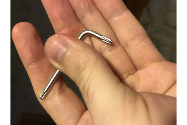 Г-образный ключ ROCKFORCE TORX T10H с отверстием RF-76710