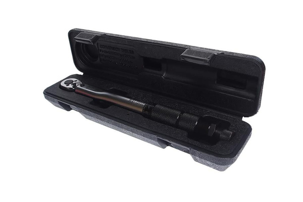 Динамометрический ключ JTC 1/4" усилие затяжки 2-24Nm, длина 280мм JTС-6901