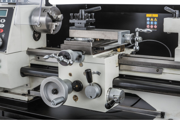 Токарный станок по металлу с УЦИ, зона обработки 210х450мм, 230 В JET BD-8A DRO 50000548M