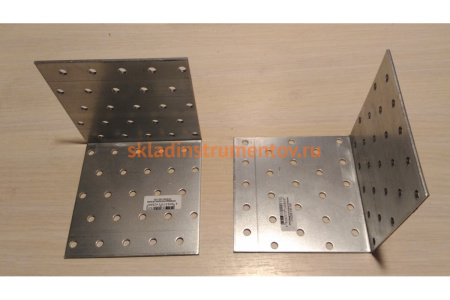 Крепежный угол Зубр МАСТЕР равносторонний 100х100х100мм, 1шт 310206-100-100