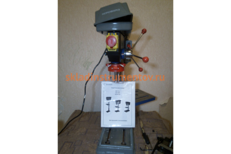 Сверлильный станок NORDBERG 450Вт, 13мм, макс расстояние до стола 255мм ND1352