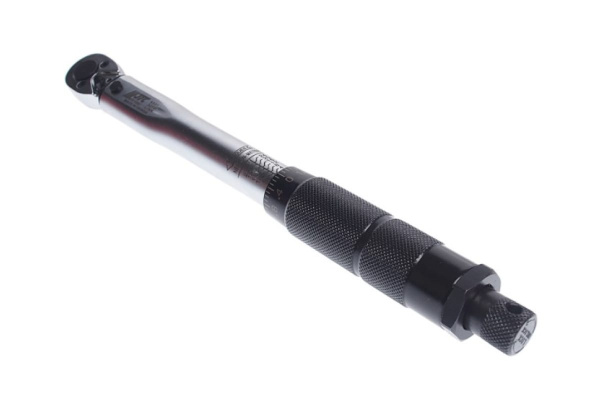 Динамометрический ключ JTC 1/4" усилие затяжки 2-24Nm, длина 280мм JTС-6901