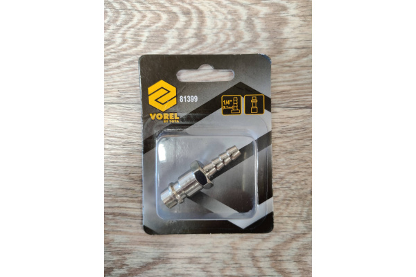 Быстроразъемное соединение рапид (папа)-елочка 6 мм для шланга с обжимным кольцом VOREL 81399