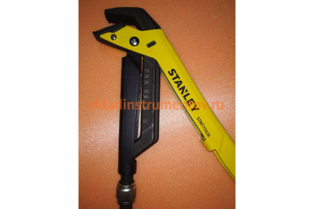 Трубный ключ 1-1/2 дюйма Stanley STMT75926-8